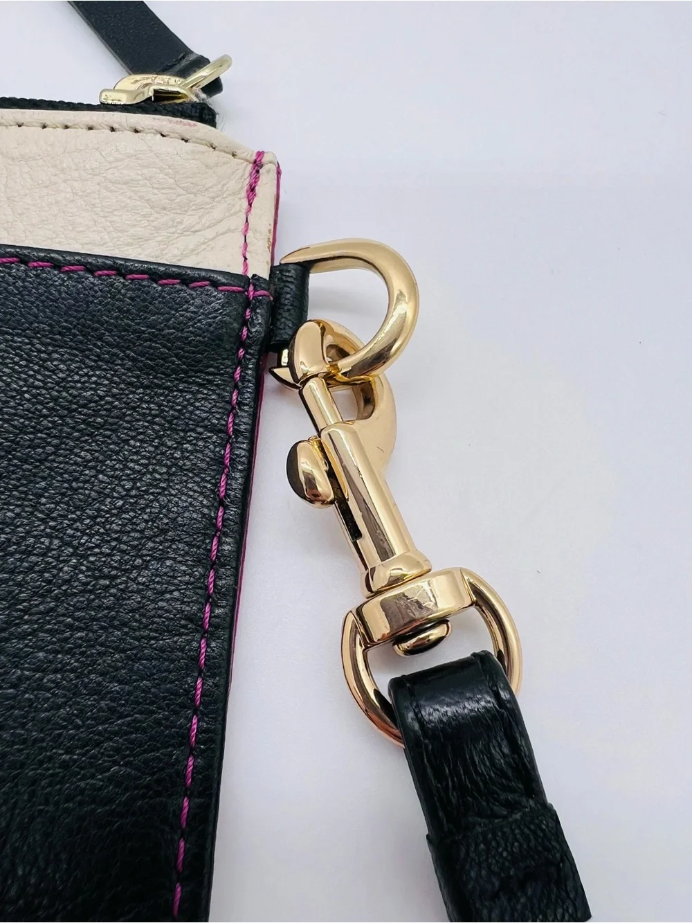 Thacker Women's Fuchsia Leather Wristlet Card Holder with Gold Accent